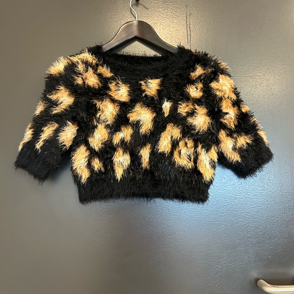 Nasty Gal S EUC furry fuzzy ultra crop Black and Tan Women's Sweater - Picture 2 of 12